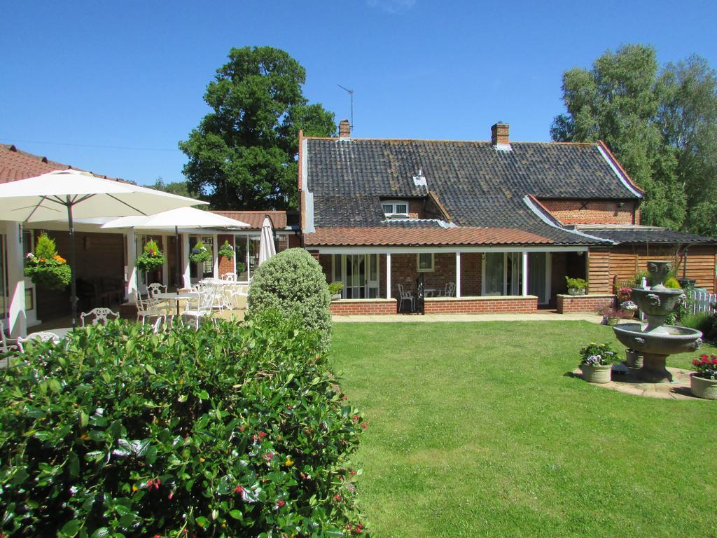 Bed and Breakfast Decoy Barn Fritton Екстер'єр фото