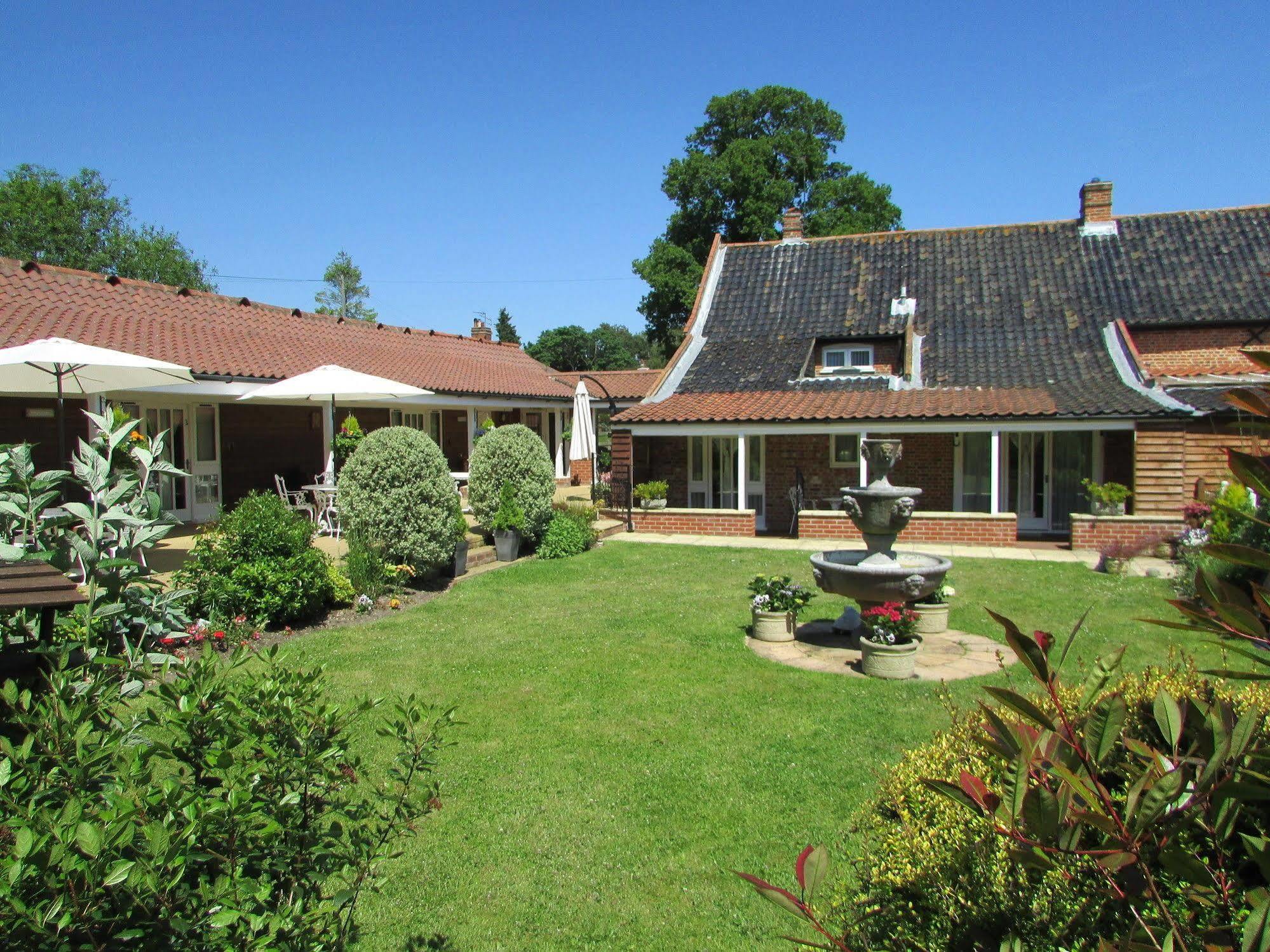 Bed and Breakfast Decoy Barn Fritton Екстер'єр фото